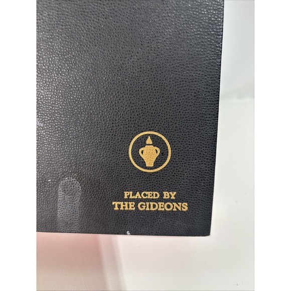 Holy‎ Bible Placed By The Gideon's 1961 Vintage Religious Hardcover Book - Picture 2 of 10